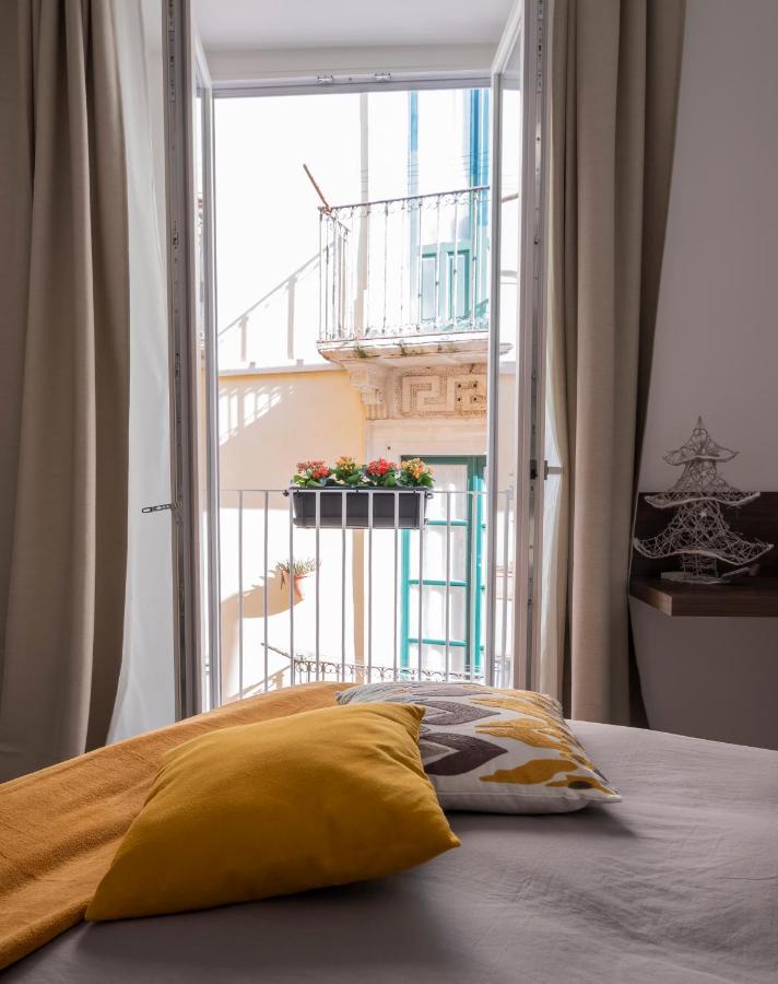 Artemide House - Bilocale Ortigia Wifi Apartment Сиракуза Екстериор снимка